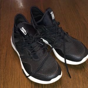 Reebok Les Mills Black Gold Sneaker